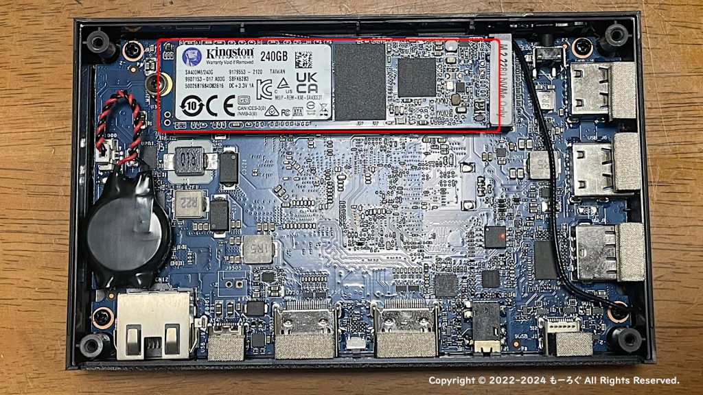 QE4CにM.2 SATA SSD