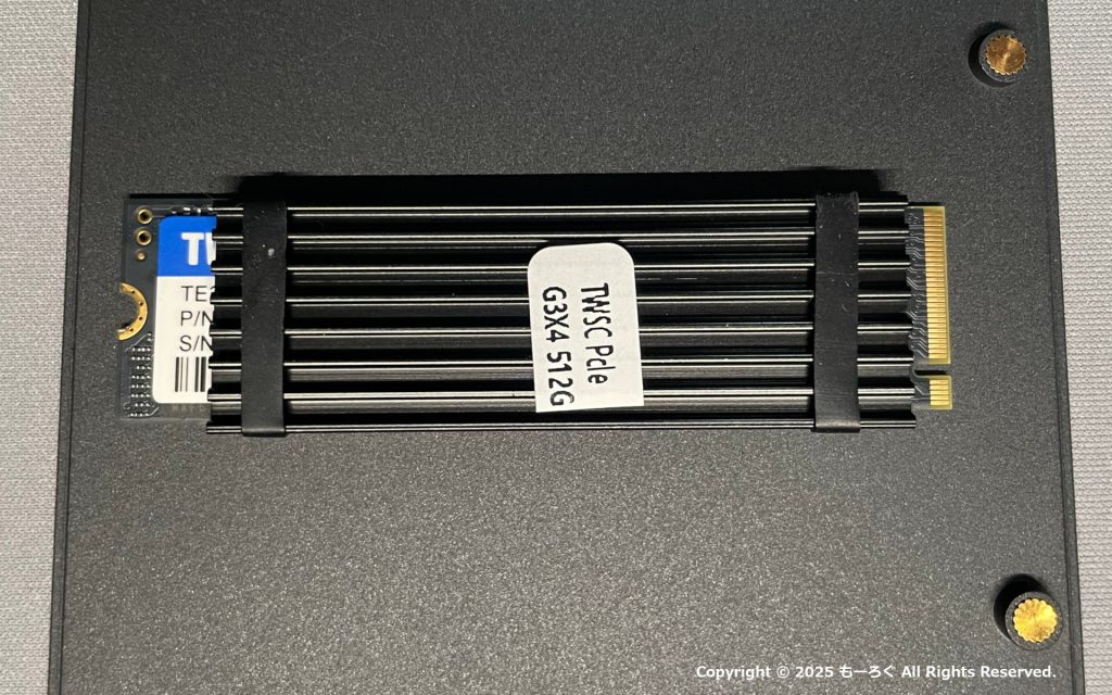 NucBox G9付属SSD