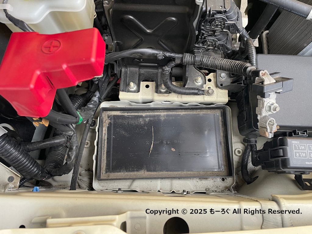 バッテリートレー掃除前