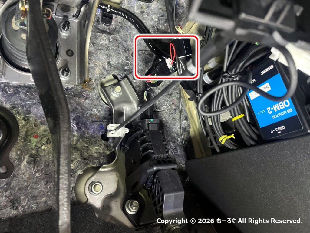 端子間をショート